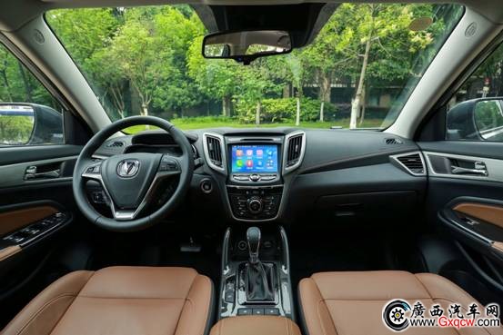 1501052696373415.jpg Macintosh HD:Users:Arlene:Desktop:CS75莫干山風(fēng)景圖:CS75尚酷版AT車型圖片:內(nèi)飾:1V2A0154-1.jpg